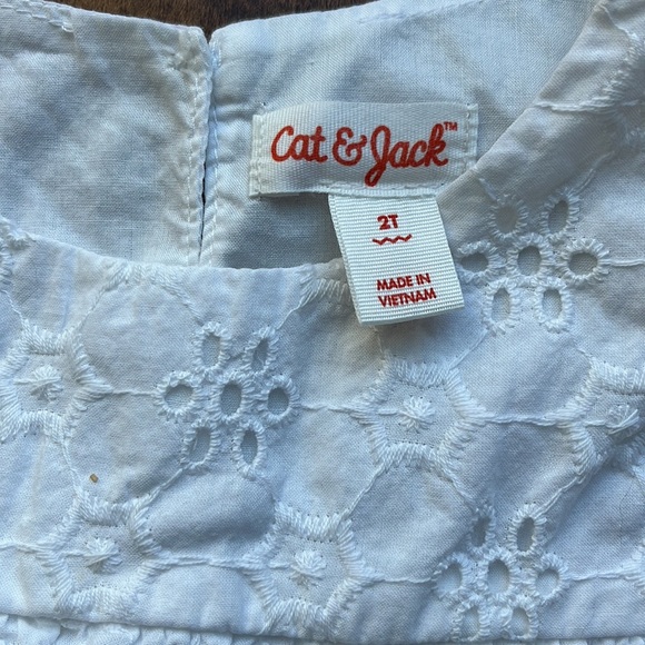 Cat & Jack Girls Eyelet Top - Picture 3 of 3